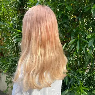 ロング エクステ ハイトーン 💭黒崎ハルカのヘアスタイル