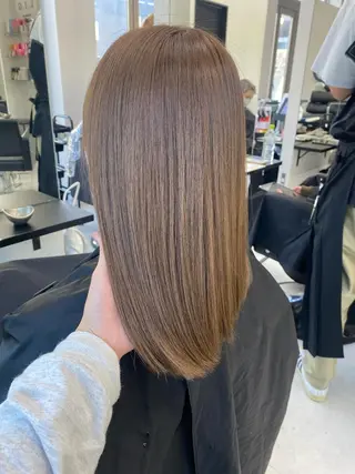 ミディアム SHOKO スタイリストのヘアスタイル