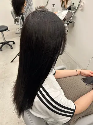 ロング カラー ink by artefice所属・兼重 嵐のヘアスタイル