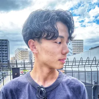 ショート パーマ メンズ メンズヘア特化 崎田 成人のヘアスタイル