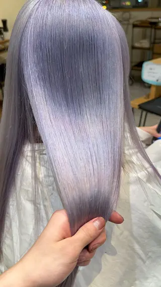 カラー 大阪ウルフカット ハッシュカットのヘアスタイル