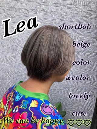 ショート カラー Hair room Leaのヘアスタイル