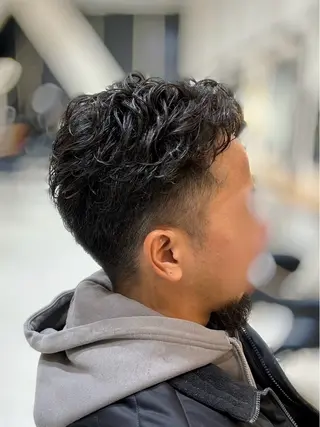 ショート パーマ メンズ 津田 舞花のヘアスタイル