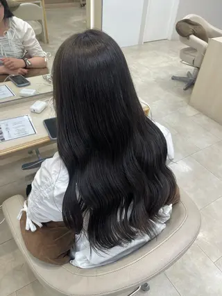 ロング カラー 暗髪の透明感カラ ー/髪質改善🎀AOのヘアスタイル