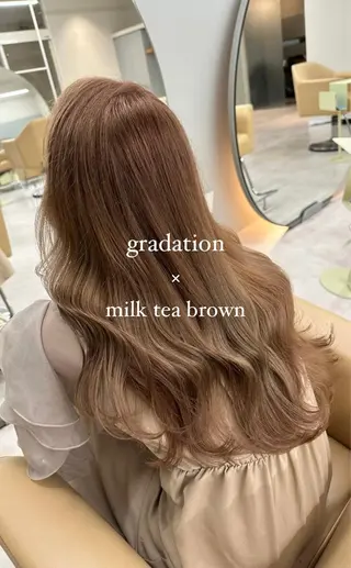 ロング 🫧ペール系カラー /デザイン秀喜🫧のヘアスタイル