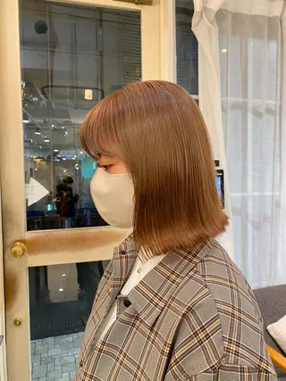 カラー moeka 表参道のヘアスタイル