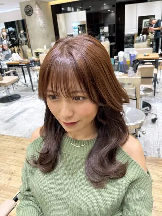 セミロング 顔まわりカット 前髪カット安井楽人のヘアスタイル