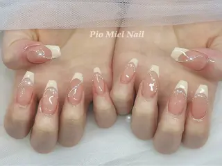 ミディアム Pio Mielのネイルデザイン