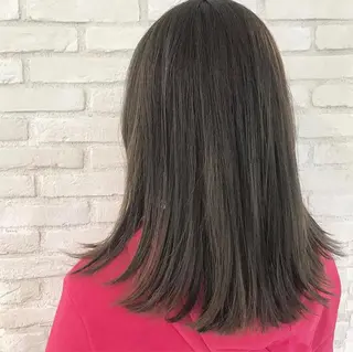 セミロング 伊 杏のヘアスタイル