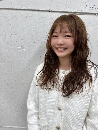 ロング パーマ hair make grace所属・綺音/ブリーチ /似合わせカットのヘアスタイル