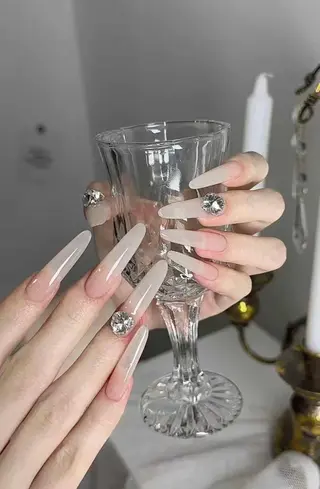 ネイル VIVIAN エイのネイルデザイン