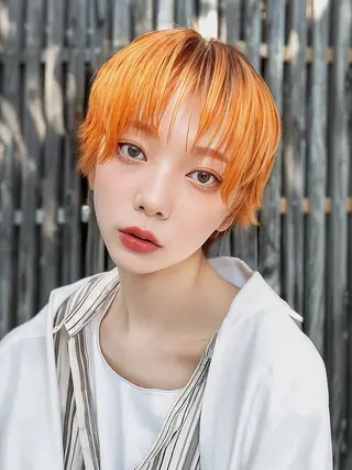 ショート 🌈派手髪ハイトーン 🌈鈴木亮太🌈のヘアスタイル