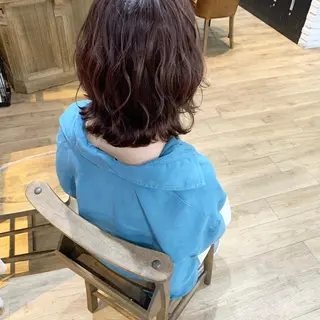 ミディアム カラー いけだ ひかり ハイライトくびれヘアのヘアスタイル