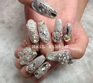 ネイル ネイルリボン 受付スタッフのマツエク・マツパデザイン