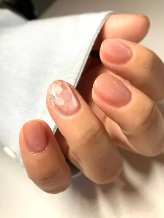 ネイル メラネイル所属・米良 裕子のネイルデザイン