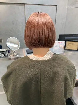 ショート カラー ヘアアレンジ ボブ/ツヤベージュ 🫧クルミ🌟のヘアスタイル