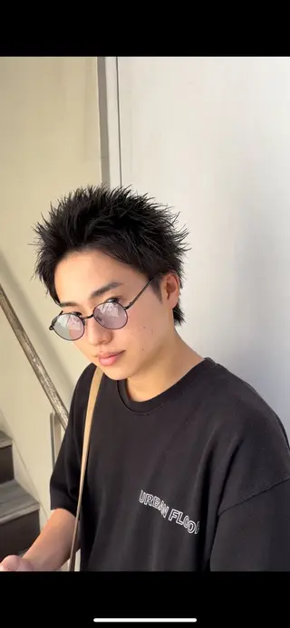 ショート メンズ 小橋 亮太のヘアスタイル