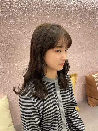 ミディアム merc.🐰澤田 凜のヘアスタイル