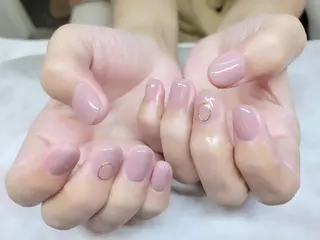 ネイル ネイルサロンカリプソ 《ひらやまゆうこ》のネイルデザイン