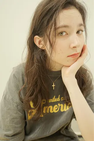 セミロング Neolive caffのヘアスタイル