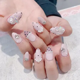 ネイル バニーアイズ　ネイル ニューオータニ博多店のネイルデザイン