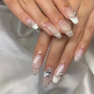 ネイル . 未來のネイルデザイン