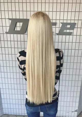 ロング タカツド ユウキのヘアスタイル