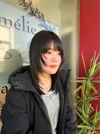 セミロング 吉田 桃子のヘアスタイル