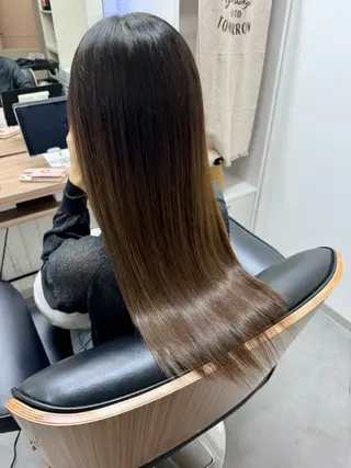 ロング カラー The Apartment of Solon 船橋 2nd所属・高橋潤⚜️縮毛矯正 /NEO髪質改善のヘアスタイル
