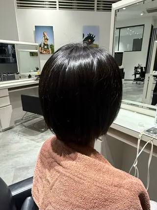 カラー BEAUTRIUM  青山所属・橋本 萌叶のヘアスタイル