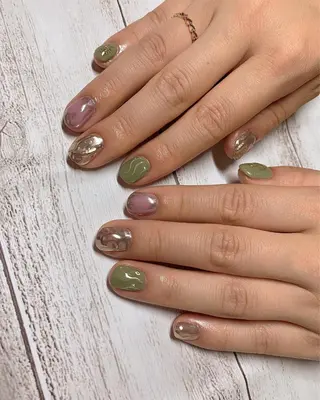 ネイル 菅野 愛花のネイルデザイン