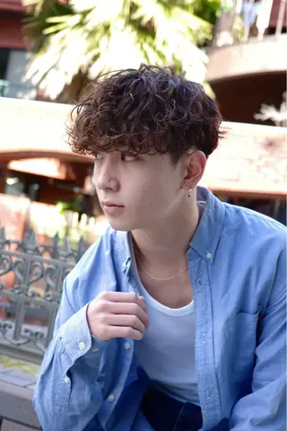 パーマ メンズ fifth 安次富　泰雅のヘアスタイル