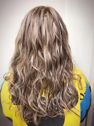 ロング カラー 韓国カラー/エクステ carryのヘアスタイル