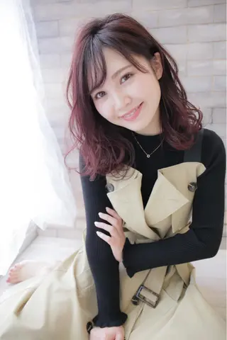 セミロング 髪質改善ayame 横山諒のヘアスタイル