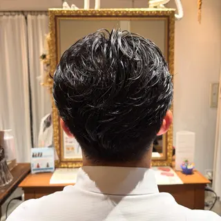 パーマ メンズ トリコヘアサロン 新井千智のヘアスタイル