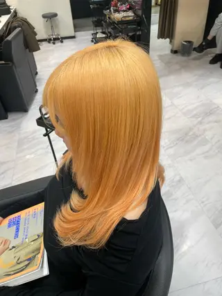 セミロング カラー 🐥くまがい💛 ダブルカラー／パーマのヘアスタイル