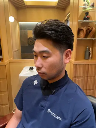 ショート メンズ 大崎 俊輔のヘアスタイル