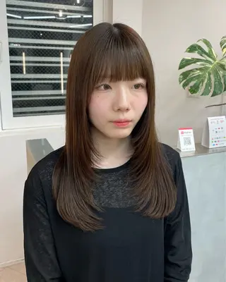 セミロング 澤 佑華 🎀 透明感カラーのヘアスタイル
