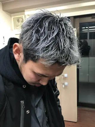 ショート カラー メンズ メンズハイトーン メンズバレイヤージュのヘアスタイル