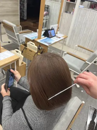 ショート カラー IVORY.所属・🟩くすみブラウン/ ショート/ボブ/大司のヘアスタイル