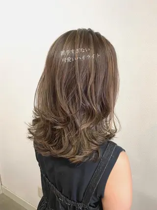 セミロング 山本 茉希のヘアスタイル