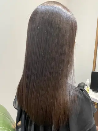 ロング 荒木 理緒のヘアスタイル