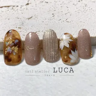 ネイル ネイルアトリエルカ スタッフのネイルデザイン