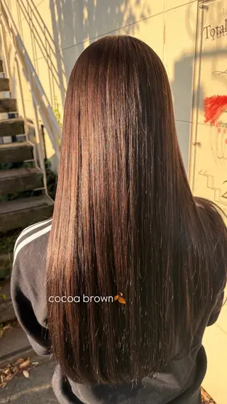 ロング カラー 岡田 莉音のヘアスタイル