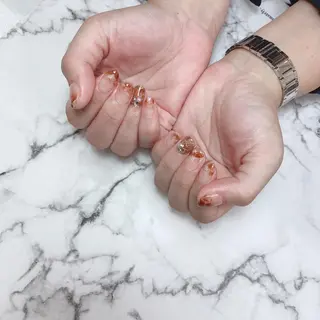 ミディアム ネイル 石原 夕華のネイルデザイン