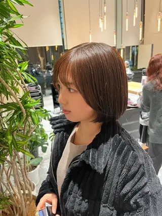 ショート カラー ナミ🩶暗髪/暖色 ❤️/透明感/縮毛のヘアスタイル