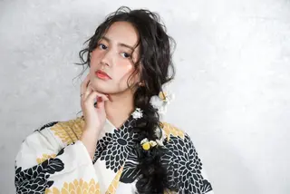 ロング ヘアアレンジ 《カメレオン》 西田美輝のヘアスタイル