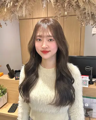 ロング カラー Lien by kiitos所属・韓国ヘア×レイヤー カット/上田丈也のヘアスタイル