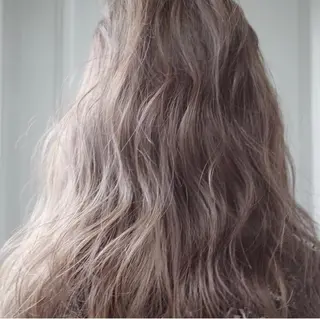 ミディアム カラー suvvy hairsalonのヘアスタイル