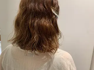 ミディアム カラー 高橋友里亜 /フリーランスのヘアスタイル